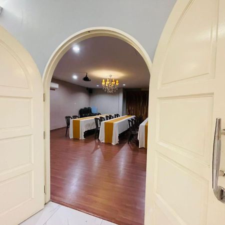 M Hotel Johor Bahru Eksteriør billede